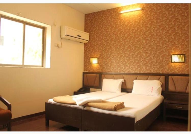 Hotel Ganesh Palace Bombay Esterno foto